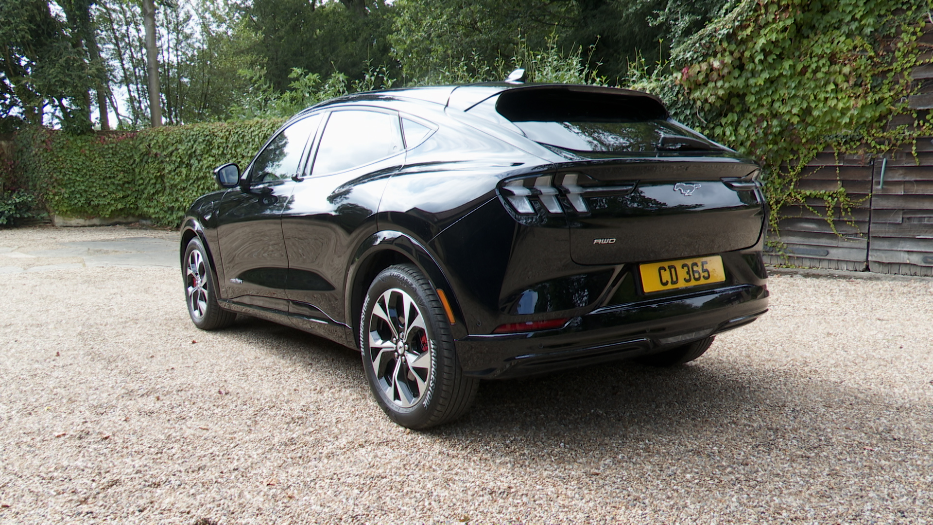 FORD MUSTANG MACH-E ESTATE 197kW Select 72kWh RWD 5dr Auto [Tech+]